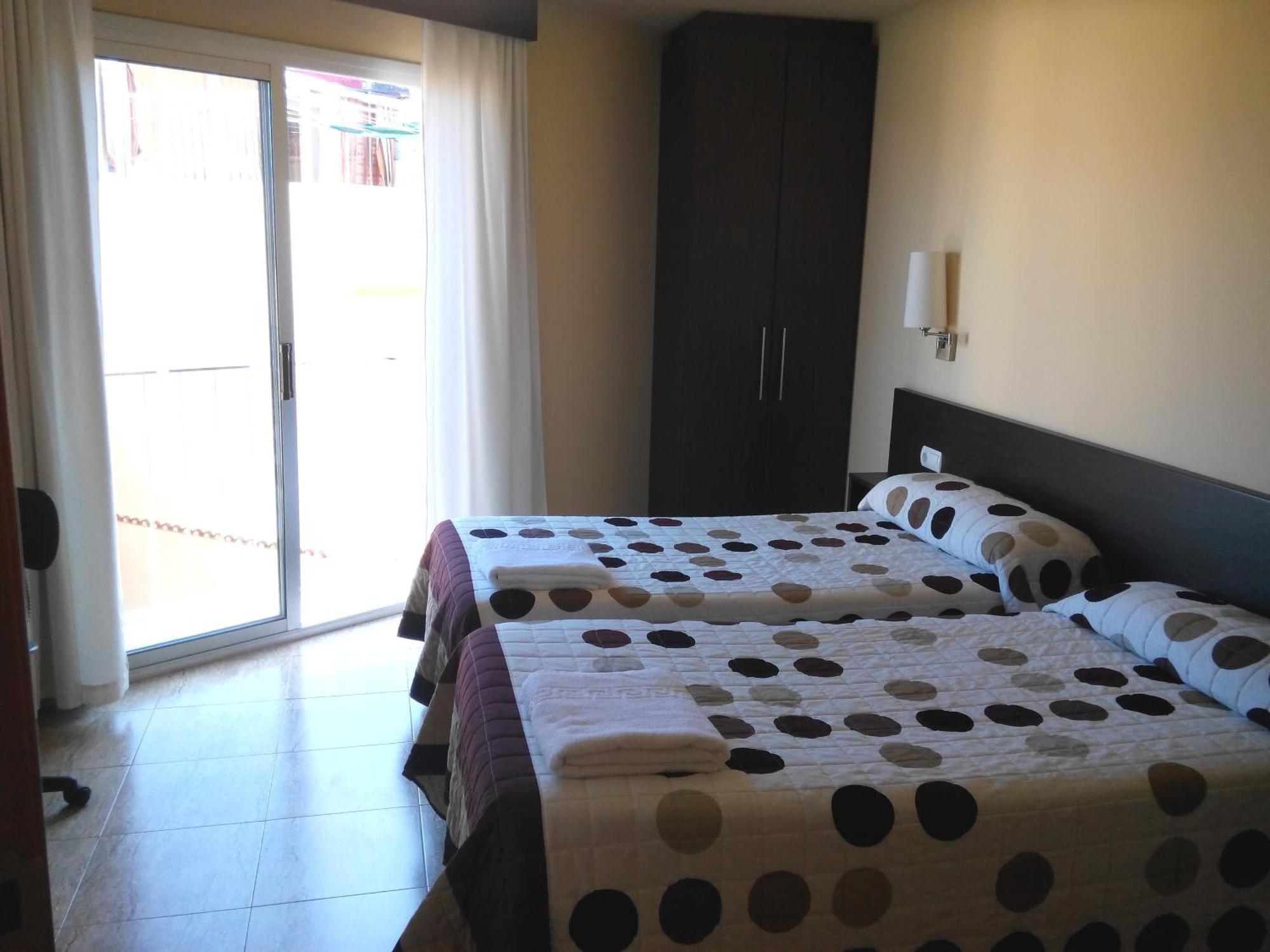 Hostal Sant Sadurni Sant Sadurní dʼAnoia Zimmer foto