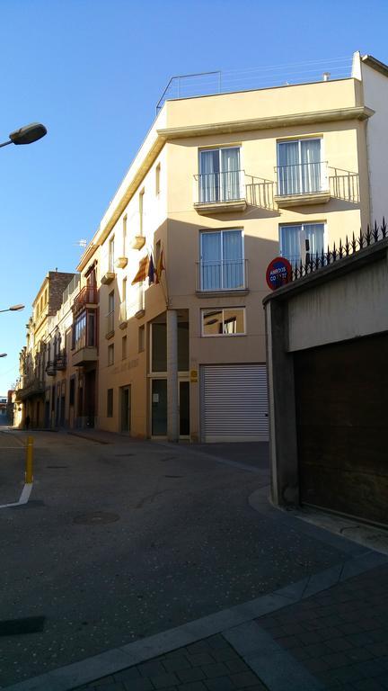 Hostal Sant Sadurni Sant Sadurní dʼAnoia Exterior foto