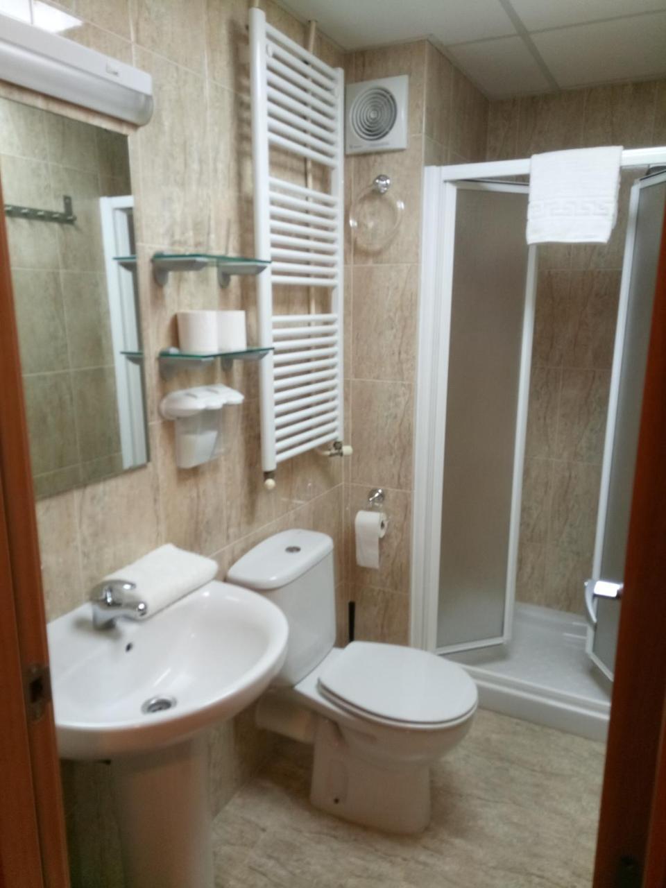 Hostal Sant Sadurni Sant Sadurní dʼAnoia Zimmer foto